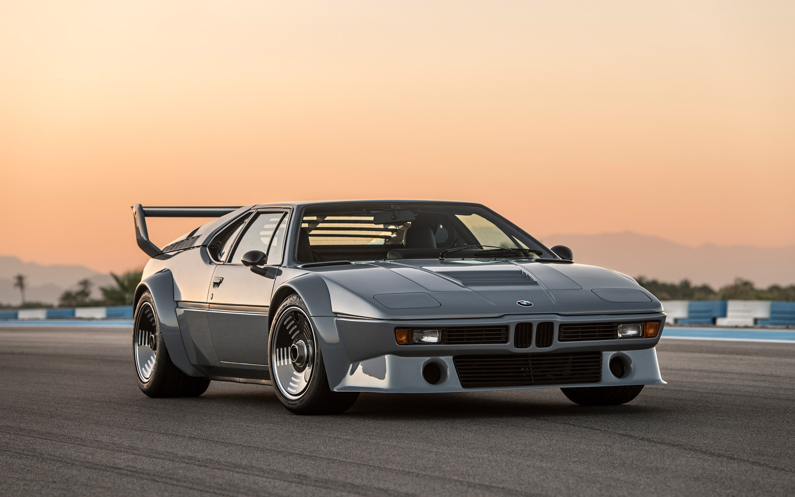 2560x1600, 547 Kb / bmw m1, автомобиль, бмв, закат