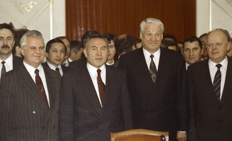 800x488, 83 Kb / президент, Кравчук, Назарбаев, Ельцин, Шушкевич, Казахстан, СНГ