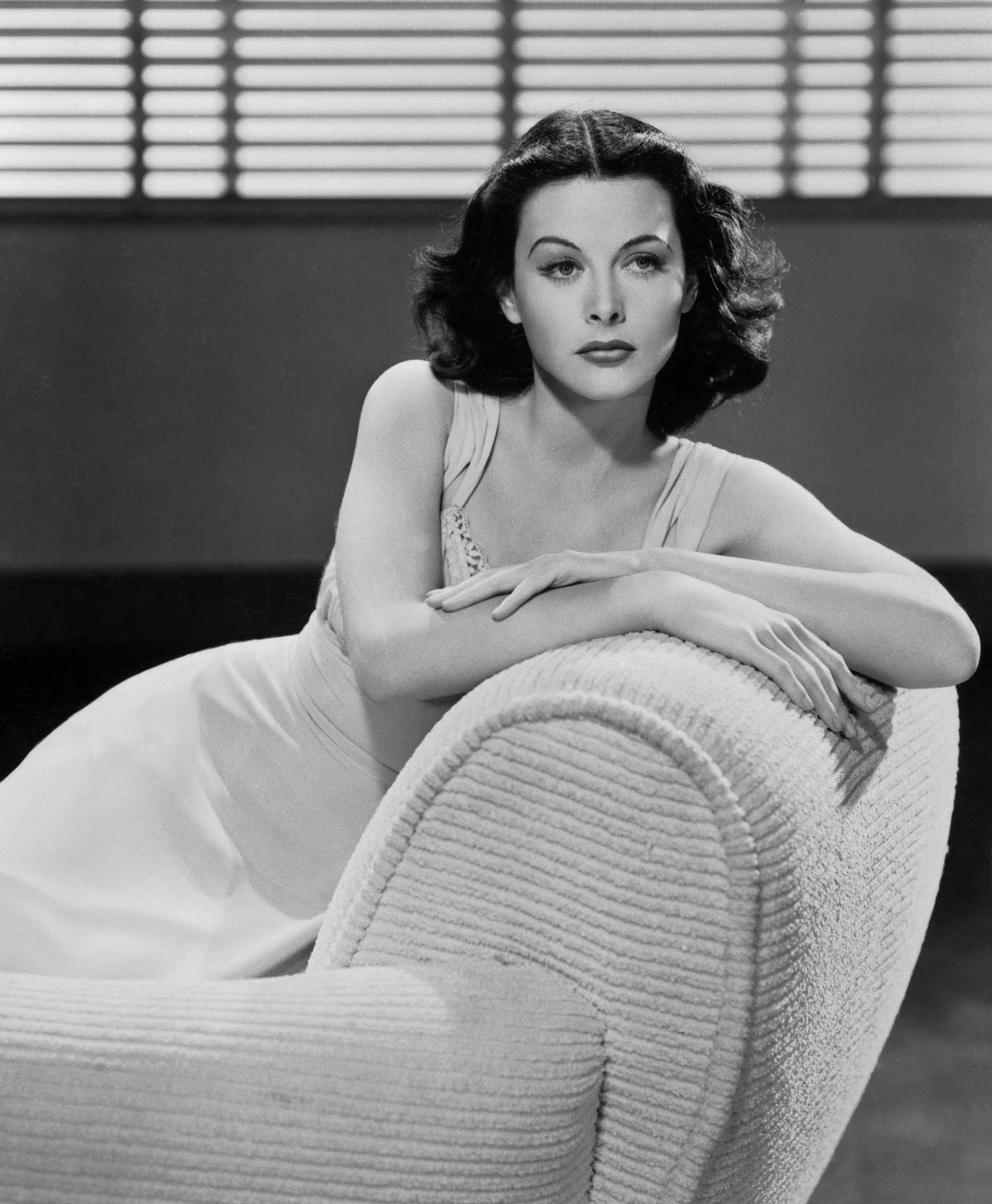 1687x2048, 438 Kb / Хеди Ламарр, актриса, изобретатель, женщина, ч/б, Hedy Lamarr