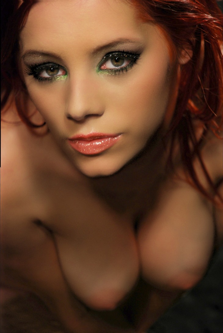 730x1090, 103 Kb / макияж, рыжая, сиськи, Ариэль люпинкова, Janas Precious, Ariel