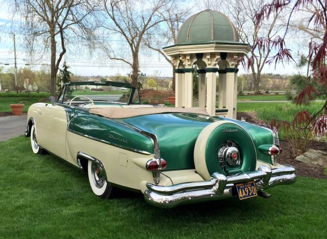 640x468, 81 Kb / автомобиль, классика, ретро, Packard Caribbean, кабриолет, арка, башня