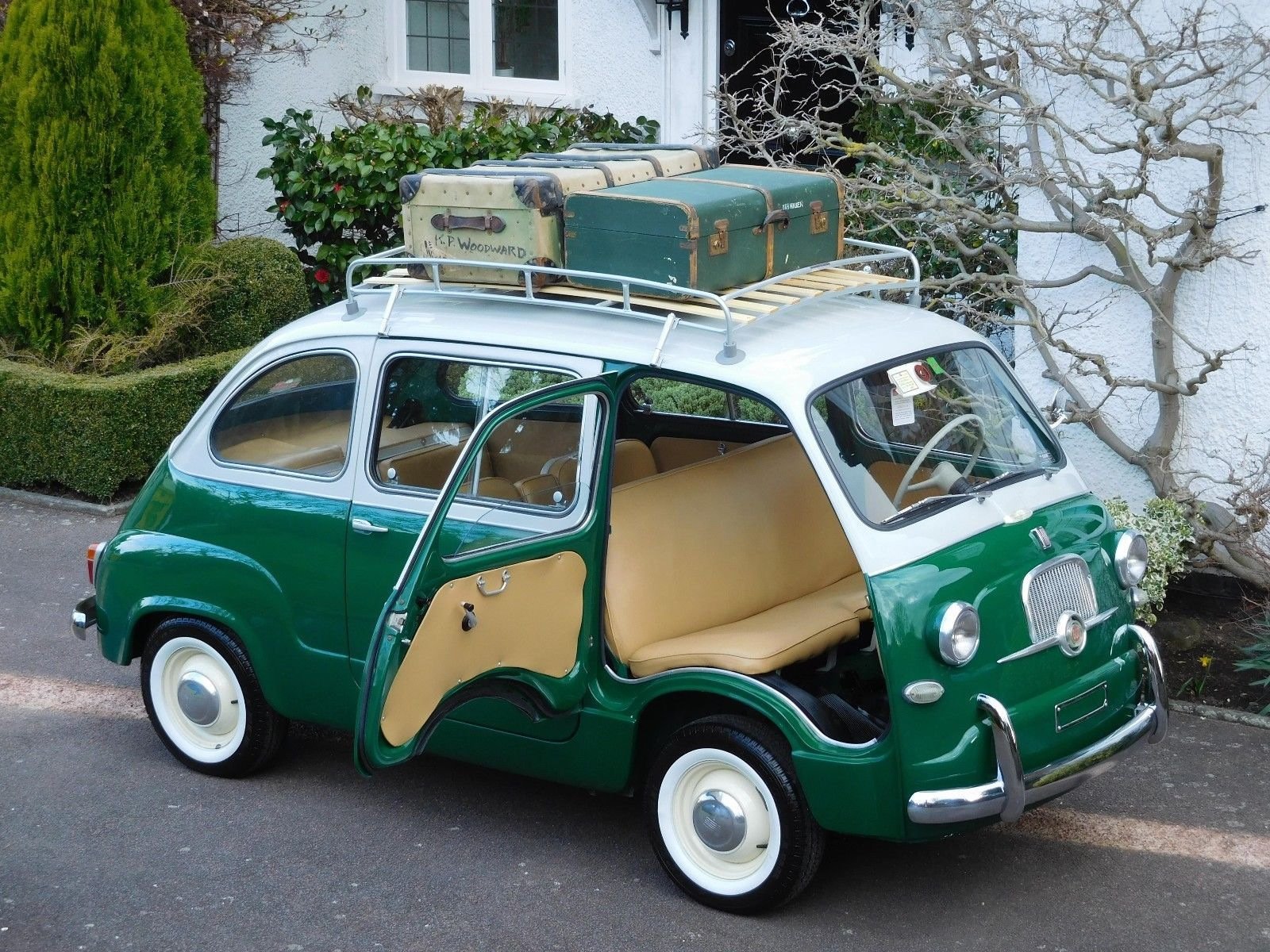 1600x1200, 516 Kb / автомобиль, классика, ретро, багажник, чемодан, Fiat 600 Multipla