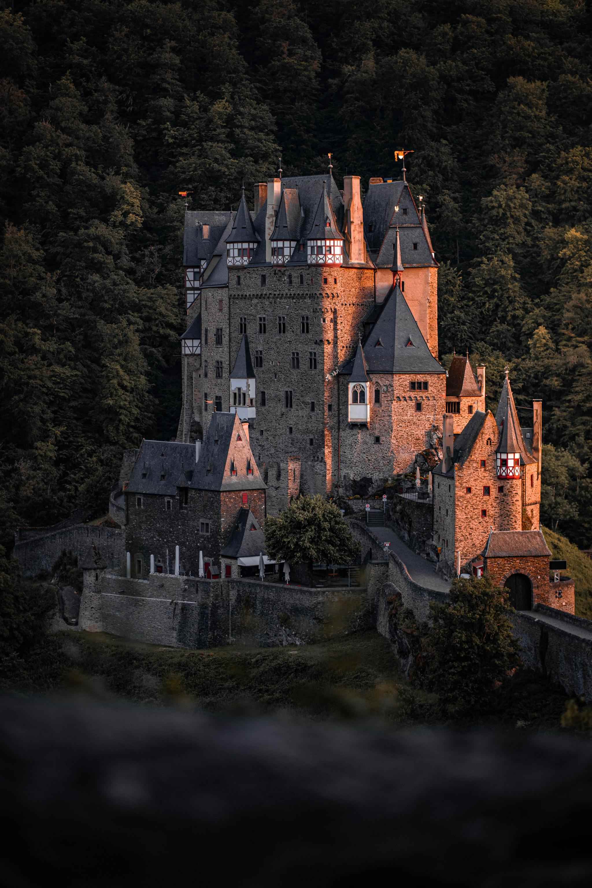 2048x3072, 412 Kb / Замок, лес, eltz, эльц
