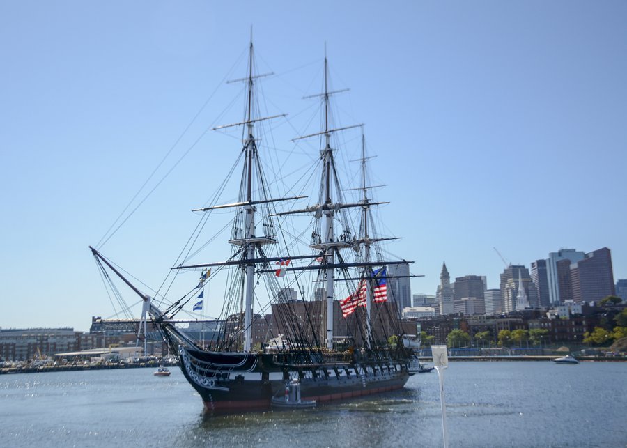 900x643, 85 Kb / Парус, парусник, корабль, США, фрегат, флот, Old Ironsides, Constitution, флаг