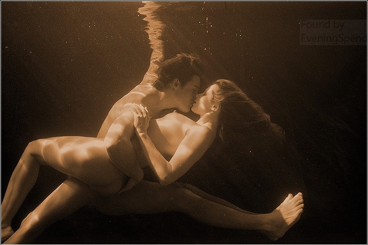 760x506, 296 Kb / вода, под водой, поцелуй