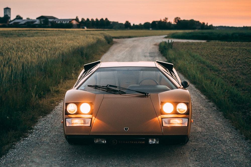 1000x667, 106 Kb / автомобиль, классика, ретро, Lamborghini, поле