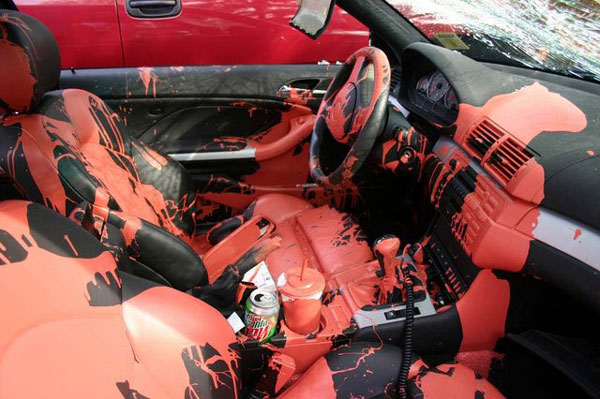 600x399, 71 Kb / краска, салон, месть