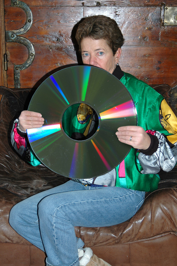600x903, 278 Kb / cd, dvd, большой диск