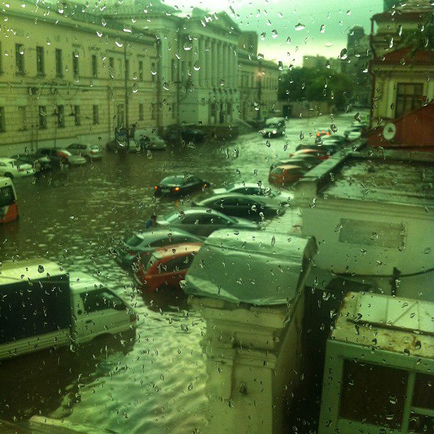 612x612, 95 Kb / капли, дождь, вода, потоп