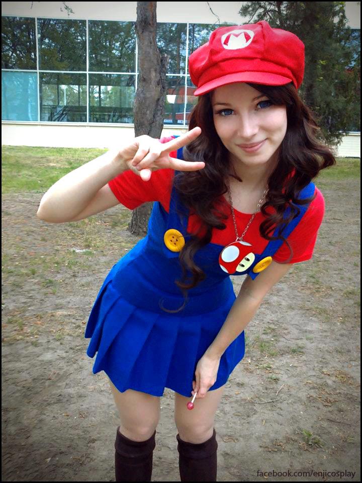 720x960, 116 Kb / девушка, марио