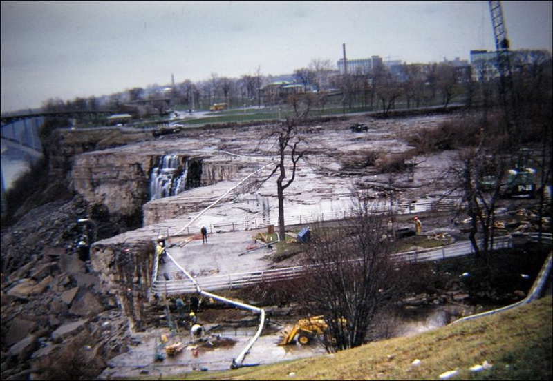 800x552, 178 Kb / Ниагарский, водопад, ремонт
