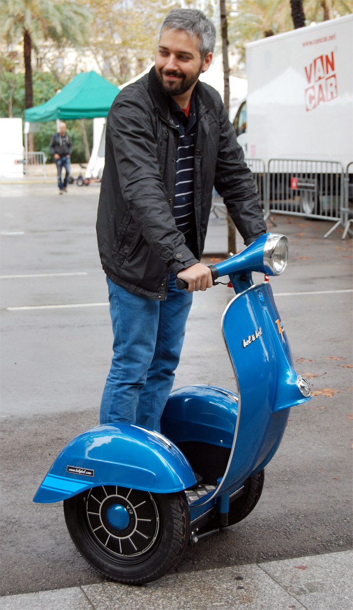 695x1200, 295 Kb / segway, vespa, сигвей, мотороллер, ретро, стилизация