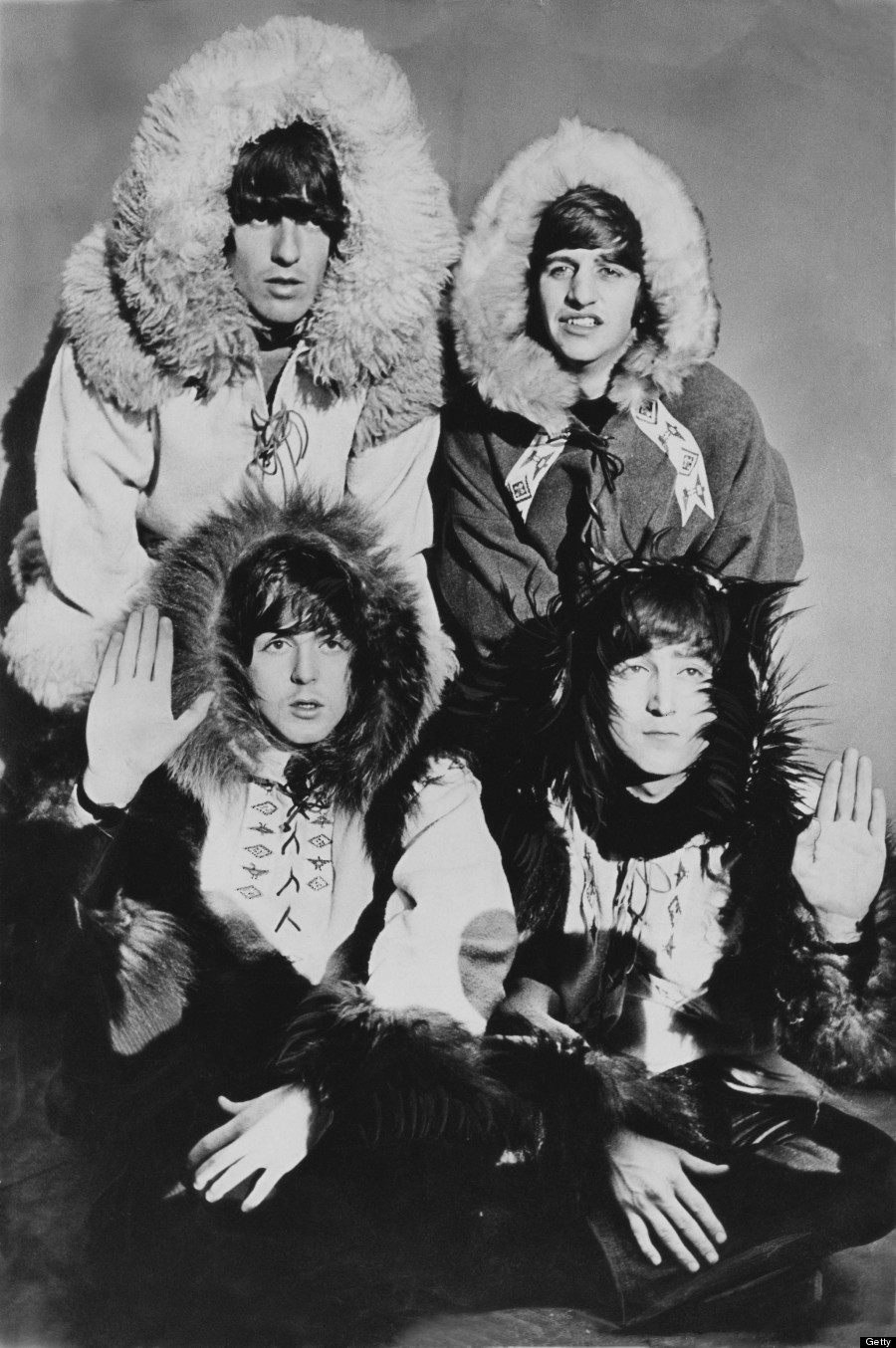 900x1354, 262 Kb / чукчи, четверо, парки, Beatles