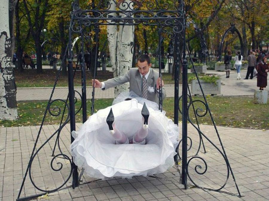 900x675, 303 Kb / свадьба, невеста, жених, качели