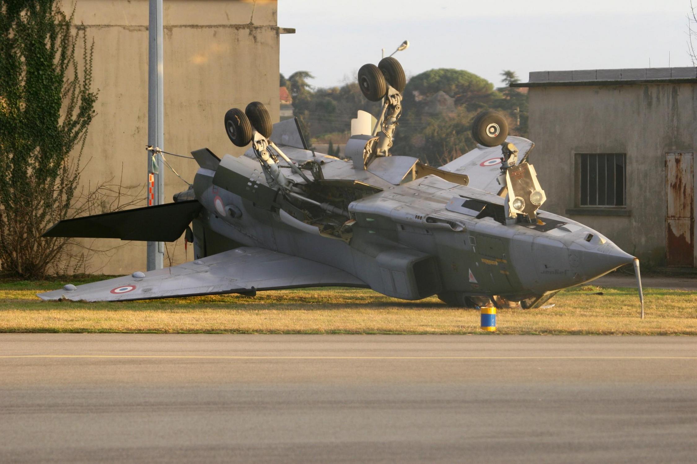 2250x1500, 311 Kb / Самолёт, Panavia, Tornado