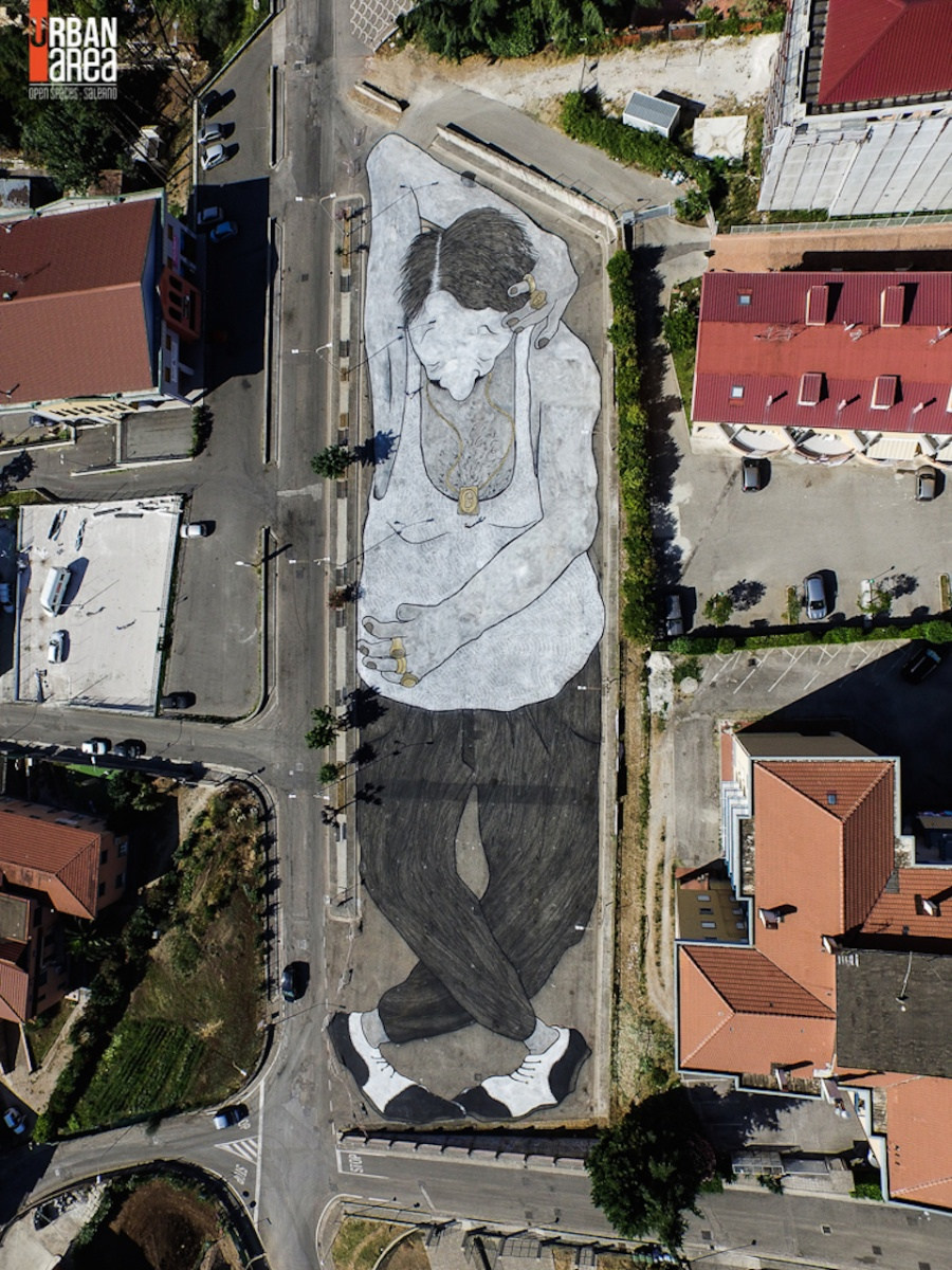 900x1200, 370 Kb / граффити, алкоголичка, парковка