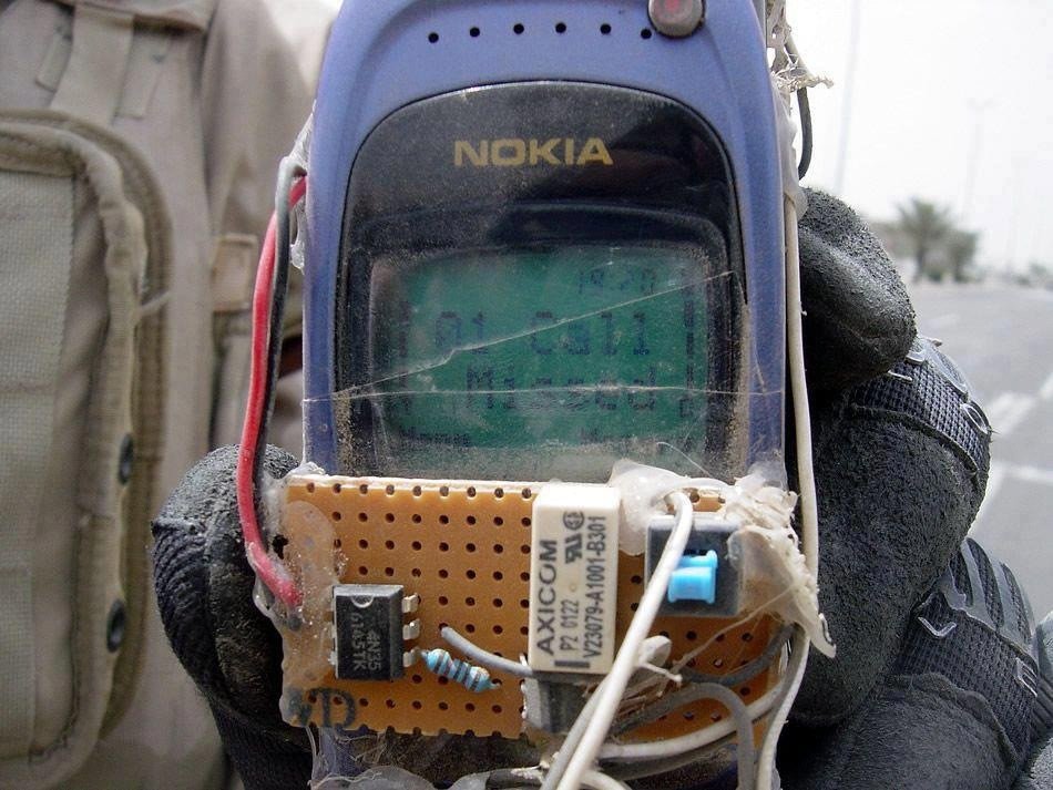 950x713, 126 Kb / нокия, детонатор