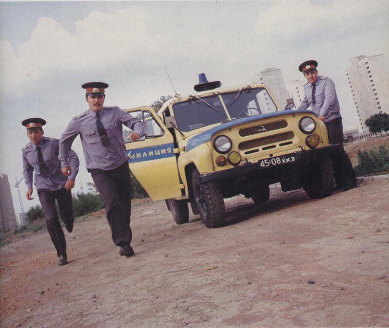 800x674, 88 Kb / милиция, уазик
