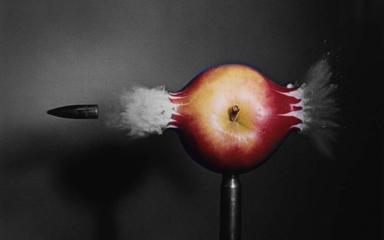 1280x800, 48 Kb / пуля, яблоко