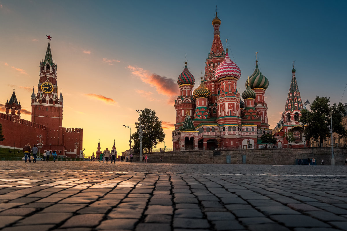 1200x800, 245 Kb / красная площадь, кремль, спасская башня, царская башня, мостовая, васильевский спуск, храм василия блаженного