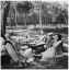 пикник, ч/б, Lee Miller, Nusch, Paul Eluard, Roland Penrose, Man Ray, Ady Fideli