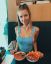 десерт, клубника, сумочка, полоски, взгляд, Polina Malinovskaya, Полина Малиновская