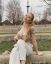 Трава, ступени, фонарь, Sophia Diamond